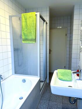 Foto - Großzügig geschnitten mit Balkon und Tageslichtbad