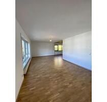 Helle 3-Zimmer-Wohnung mit 2 Balkonen in Bad Kissingen Garitz