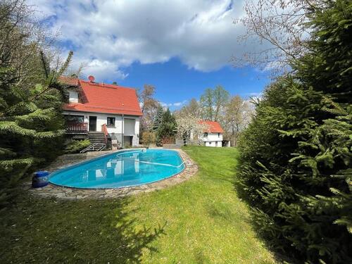Foto - Doppelhaushälfte EW65 Eigenheim Pool Terrasse + Nebengebäude