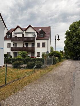 Foto - Provisionsfrei - 3ZKB 1.OG in Königsbrunn mit Balkon & Tiefgarage