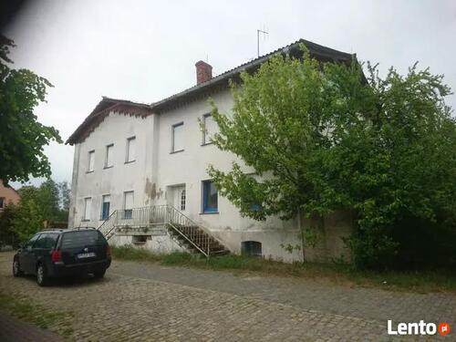 Foto - Zu Verkaufen ein Haus (380 m²) zur Renovierung, dazu eine Halle