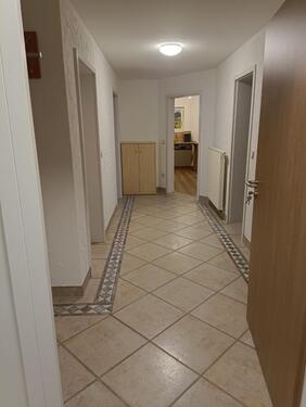 Foto - Helle 2,5 Zimmer Wohnung 83 qm - 680,00&nbsp;EUR Kaltmiete, ca.&nbsp; 83,00&nbsp;m&sup2;