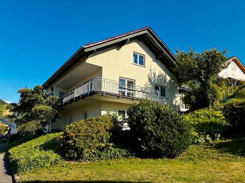 Foto - Großzügiges Wohnhaus mit großem Grundstück in Eisental