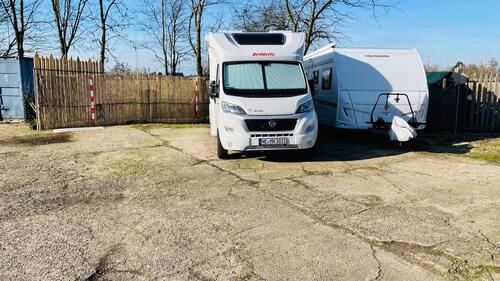 Foto - Stellplatz für Wohnwagen Wohnmobil