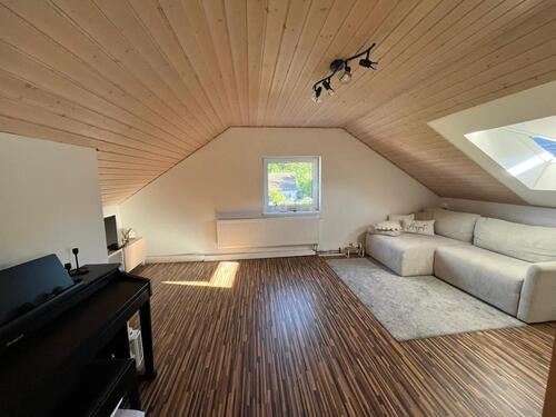 Foto - Schöne 2,5-Zimmer-Dachgeschosswohnung in Altenplos bei Bayreuth