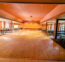 Vielseitig nutzbare Gastronomieräume zu vermieten: perfekt als Lager, Büro oder Veranstaltungsort mit Sektbar. - Bremervörde