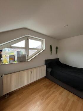 Foto - 1 Zimmer Dachgeschoßwohnung zur Miete in Kaiserslautern