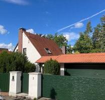 Ab sofort zu vermieten: Charmantes, ruhig gelegenes Haus mit großen Garten in Bestlage - Zirndorf