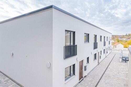 Foto - Modernes Stadthaus mit großzügiger Terrasse in zentraler Lage