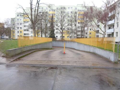 Foto - Motorradstellplatz in Köln-Seeberg zu vermieten – ab sofort