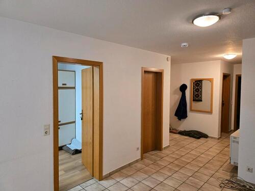 Foto - 3 12 Zimmer-Whg. in Sonnenbühl - 1.100,00&nbsp;EUR Kaltmiete, ca.&nbsp; 86,00&nbsp;m&sup2;