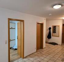 3 12 Zimmer-Whg. in Sonnenbühl - 1.100,00&nbsp;EUR Kaltmiete, ca.&nbsp; 86,00&nbsp;m&sup2; in Sonnenbühl (PLZ: 72820)