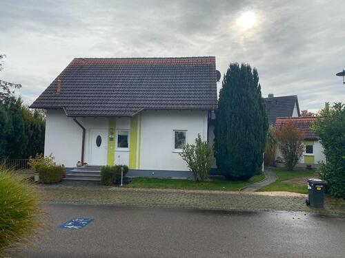 Foto - Einfamilienhaus mit Garten und Garage in Offingen