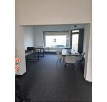 Büro in Sterkrade - 550,00&nbsp;EUR Kaltmiete, ca.&nbsp; 55,00&nbsp;m&sup2; in Oberhausen (PLZ: 46119) Rothebusch