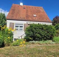 Freistehendes Einfamilienhaus in ruhiger Lage mit großem Garten - Kitzingen