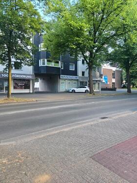 Foto - Sonnenstudio Ladenlokal Pflegediest Büro