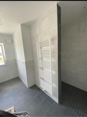 Foto - Moderne 2-Zimmer-Wohnung mit großzügigem Wohnbereich & Balkon