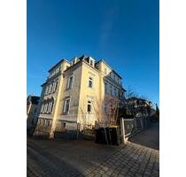 Großzügige 7‑Zimmer Wohnung im 3. OG in Dresden-Naußlitz