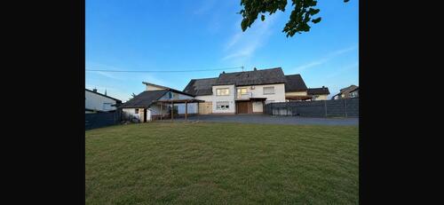 Foto - Einfamilienhaus (prov.freiprivat) Klima,E-Tor,heiz.neu, 900qm