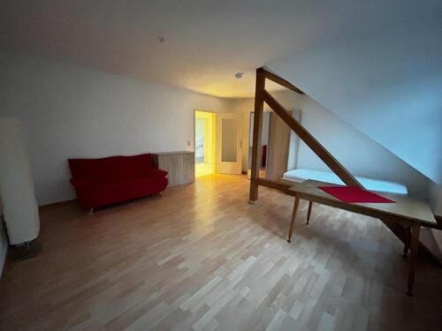 Foto - 1 Zimmer Dachgeschoßwohnung zur Miete in Zwickau