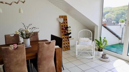 Foto - *provisionsfrei* großzügige 3-Zimmer-DG-Wohnung mit Balkon