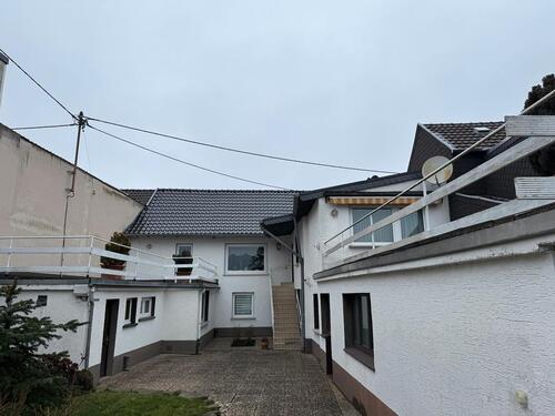 Foto - 2-Zimmer-Wohnung (90 m²) mit Balkon & Garage – ab 01.05.2026