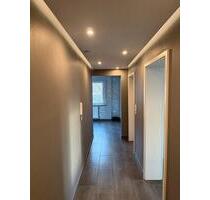 Moderne 3-Zimmer-Wohnung mit 2 Balkonen, Einbauküche & Garage - Klettgau