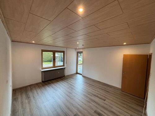 Foto - WG 1 Zimmer in 3er Wohnung Erdgeschoss *2 Zimmer sofort frei*
