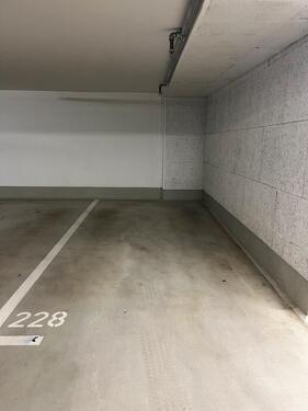 Foto - TG-Stellplatz direkt an der Donnersbergerbrücke (S-Bahn) und Tram