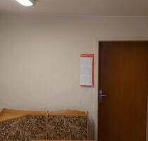 Einfamilienhaus mit Garage zu verkaufen - Wolfstein