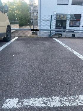 Foto - Außenstellplatz ideal zwischen Innenstadt und Uni in Kumpfmühl