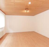 Charmante, barrierearme 1,5-Zi Wohnung mit EBK & Stellplatz - Engelsbrand