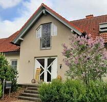 Großzügiges und freundliches Einfamilienhaus zu verkaufen - Reckendorf