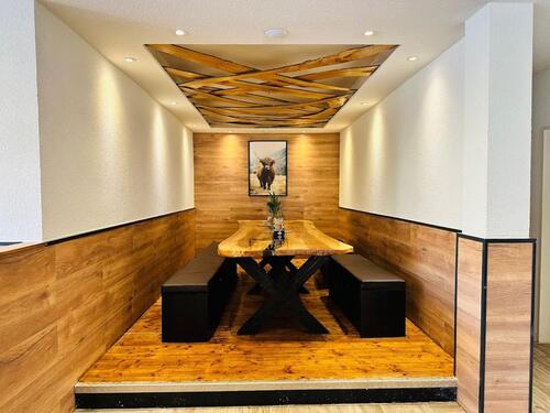 Foto - Gewerberäume zu vermieten, ehem. Restaurant, Büro Praxis Clubheim