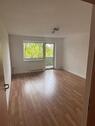 Foto - Leerstehende 3-Zimmer-Wohnung mit Balkon und Stellplatz