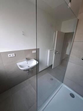 Foto - 3-Zimmer Wohnung mit EBK und Balkon 100m2