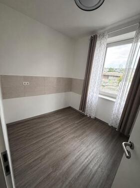 Foto - Helle 1-Zimmer-Erdgeschoss-Wohnung