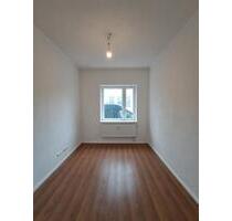 Anfragen NUR per E-Mail. Mini 1 Zimmer Wohnung in EG. mit Gartenanteil in der Nahe Wochenmarkt Geestemünde. - Bremerhaven