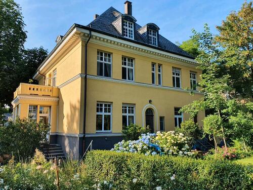 Foto - Gr. WG Zimmer verkehrsgünstig in Villa in SG Wald 300 Euro