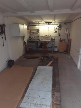 Foto - Garage mit Grube für Hobby-Schrauber