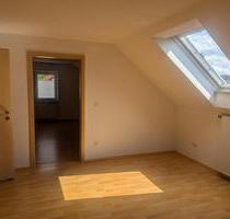 3-Zi. DG-Wohnung zentral Weißenburg – max. 2 Pers. - Weißenburg in Bayern