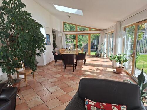 Foto - Großes Mehrgenerationenhaus mit vielfältiger Nutzungsmöglichkeit