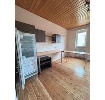 Helle 2-Raum-Wohnung in Weißenfels