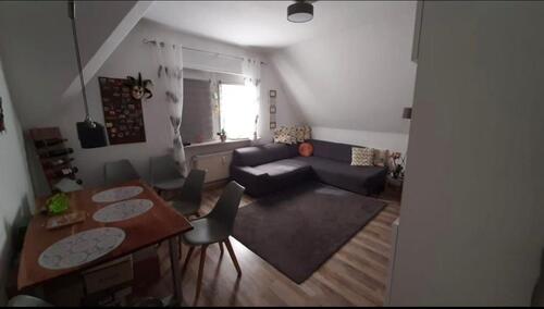 Foto - Dachgeschosswohnung, 3-Zimmer - Bad Vilbel, zentral