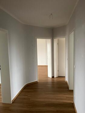 Foto - Schöne 4-Zimmer-Wohnung mit Balkon zu vermieten!
