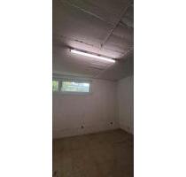 Lager Raum - 95,00 EUR Kaltmiete, in Gröbenzell (PLZ: 82194)