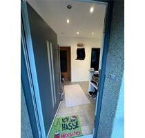 Schöne 3-Zimmer-Wohnung mit Kamin, Terrasse & Stellplatz - Neuenrade