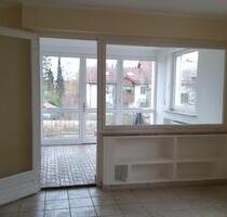 Wohnung mit eigenem Garten - 650,00 EUR Kaltmiete, ca.  100,00 m² in Büren (PLZ: 33142)