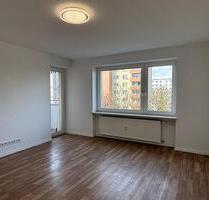 1.599€ warm Moderne 3-Zimmer-Wohnung mit Balkon zum Innenhof - München Thalkirchen-Obersendling-Forstenried-Fürstenried-S