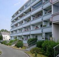 Frisch saniert! Großzügige 3-Raum Wohnung mit sonnigem Balkon - Reichenbach im Vogtland